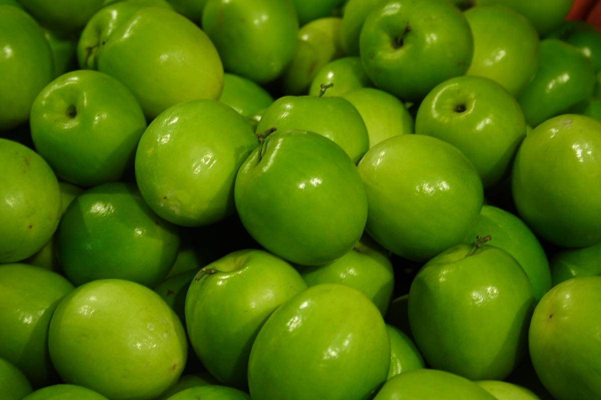 Simple Truth Organic™ Green Granny Smith Apples-Each, Large/ 1 Count -  Fry's Food Stores